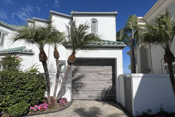 Wood Grain faux wood garage door in Laguna Niguel, CA -- Avaunt Garage Doors